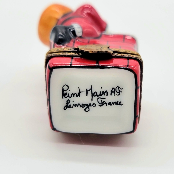 Authentic Limoges Santa Claus on The Chimney Trinket Box Peint Main w/ Gold Gilt - Picture 10 of 11